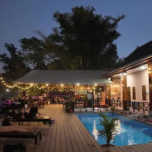 Auberge de jeunesse Funny Riverside Backpackers, Luang Prabang